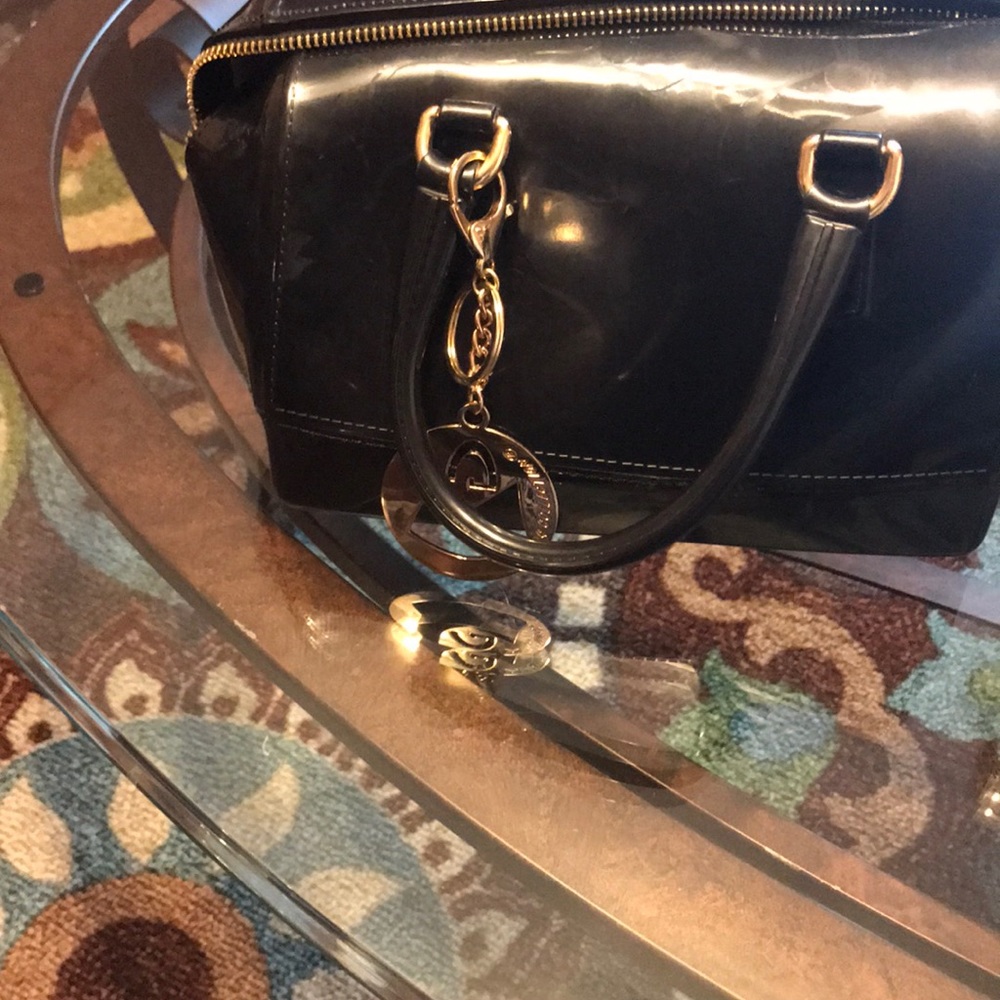 Purses - Picture 3 of 4